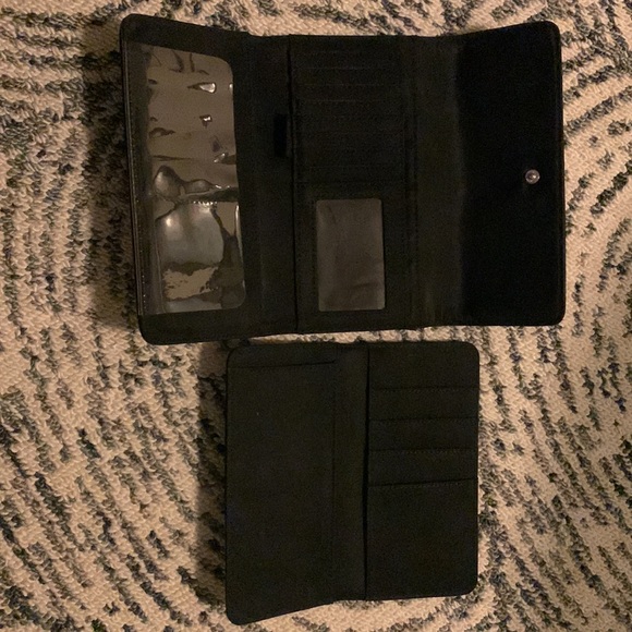 Tommy Hilfigher wallet with card insert. - Picture 5 of 7